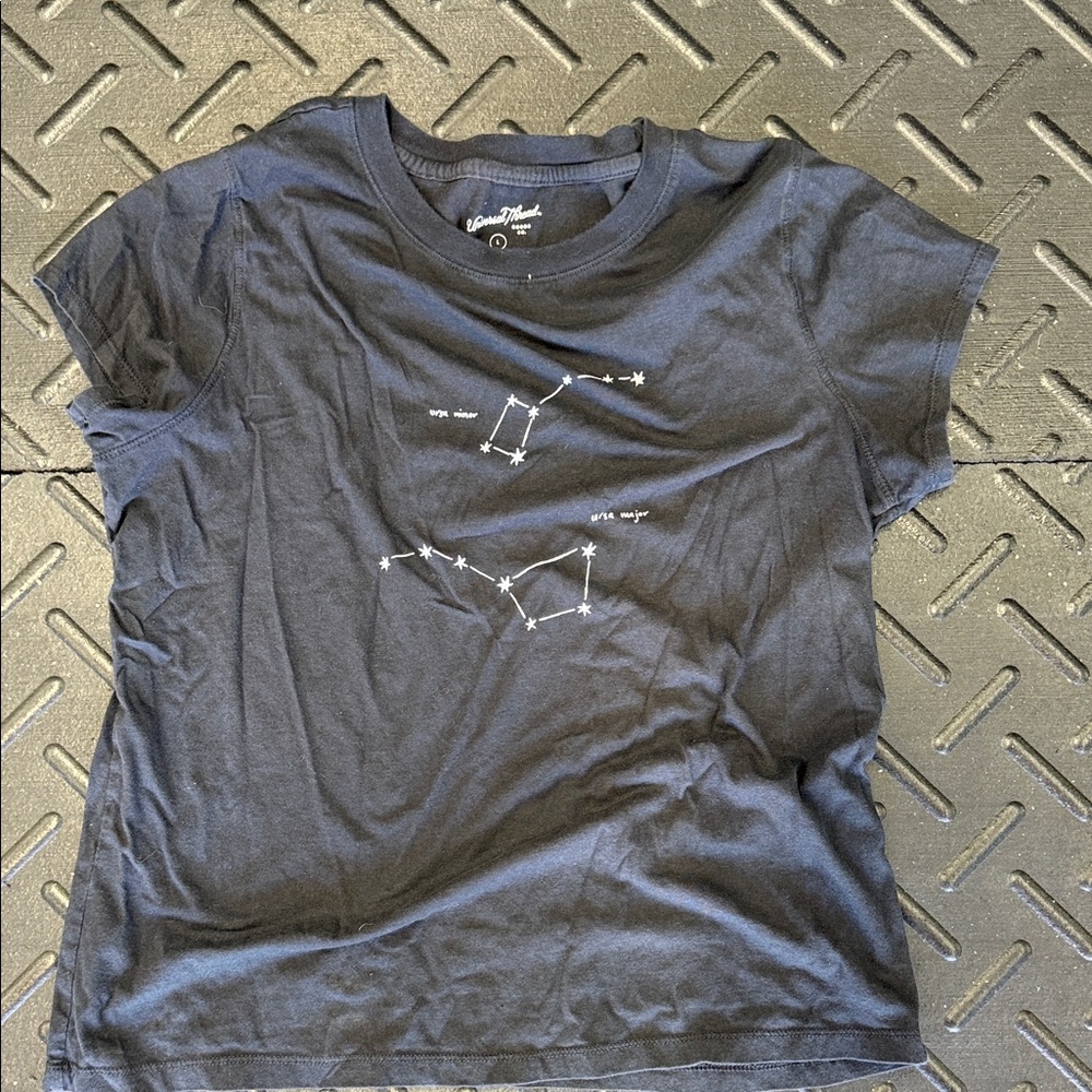 Universal Thread Black Tee with White Star Graphic